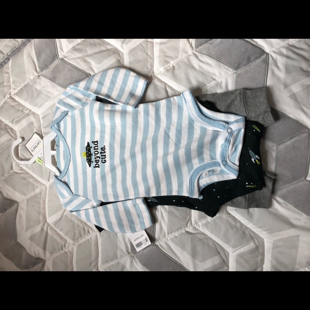 Carters-3 piece set. Brand New!!!